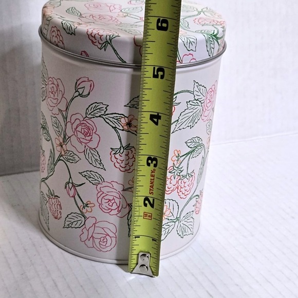 Kate Spade Raspberry Rose Cookie Tin EUC - Never Used - Picture 3 of 4